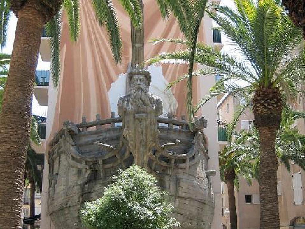 184 TOULON LA VILLE (78).jpg